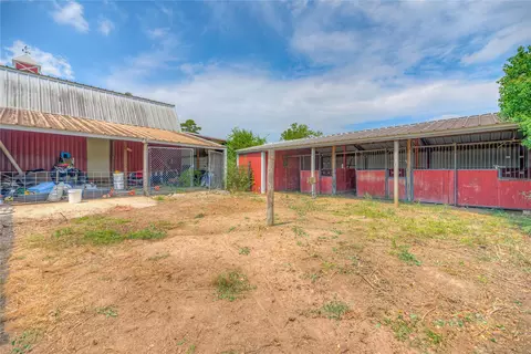 Exterior - 6982 S State Highway 94, Trinity, TX 75862 photo 7 of 7