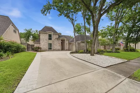 12210 Clearfork Dr, Houston, TX 77077