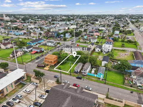 3905 Winnie St, Galveston, TX 77550