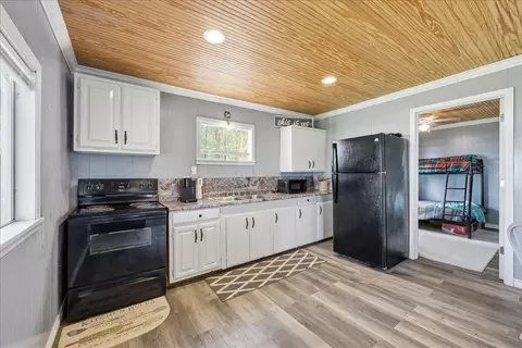 3129 County Road 4750, Broaddus, TX 75929