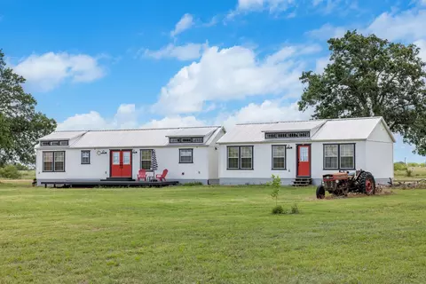 6622 Goehring Rd, Ledbetter, TX 78946