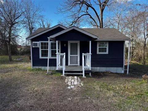 100 Ross St # B, Huntsville, TX 77320