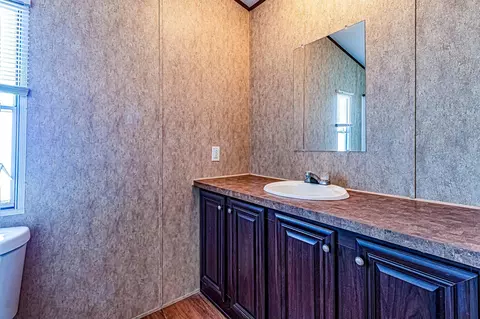 Bath - 210 Rain Forest Rd, Onalaska, TX 77360 photo 2 of 4