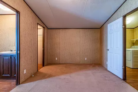 Bedroom - 210 Rain Forest Rd, Onalaska, TX 77360 photo 3 of 4