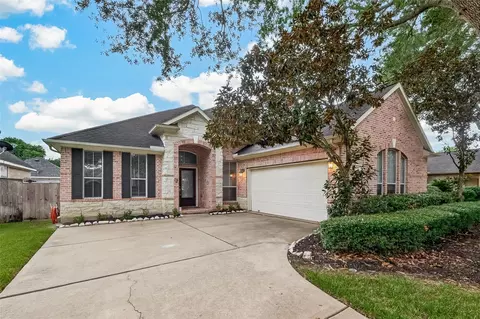 3315 Long Briar Ln, Sugar Land, TX 77498