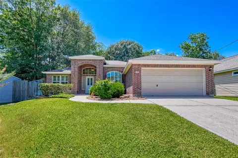 53 E Rolling Hills Dr, Conroe, TX 77304 photo 1