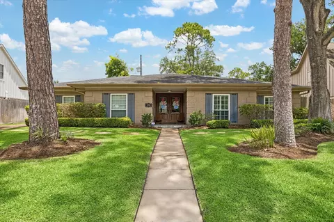 12706 Barryknoll Ln, Houston, TX 77024
