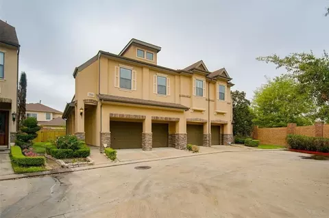 2906 Royal Oaks Crst, Houston, TX 77082