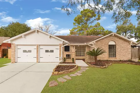 5007 Colmesneil St, Pearland, TX 77584