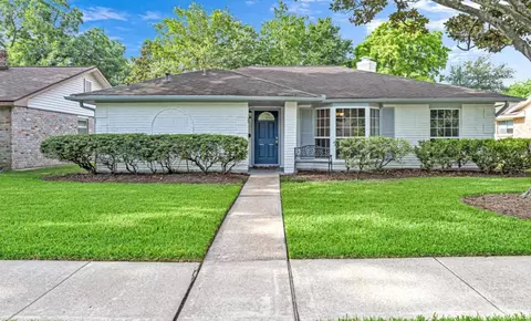 12919 Westhorpe Dr, Houston, TX 77077