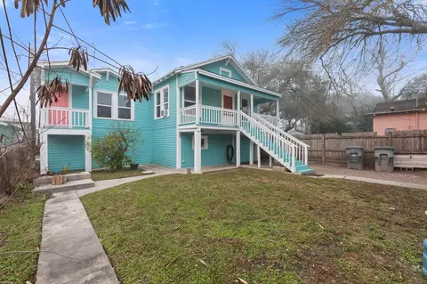 4728 Avenue R 12, Galveston, TX 77551