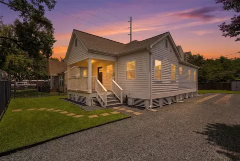 1144 Dorothy St, Houston, TX 77008