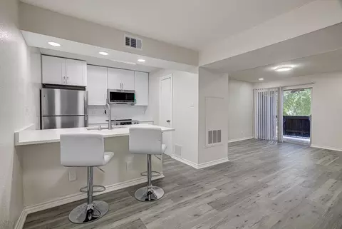 8201 Richmond Ave #10, Houston, TX 77063