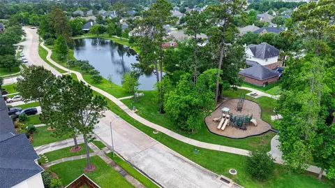 View/Area - 25710 Crisp Spring Ln, Spring, TX 77373 photo 3 of 5