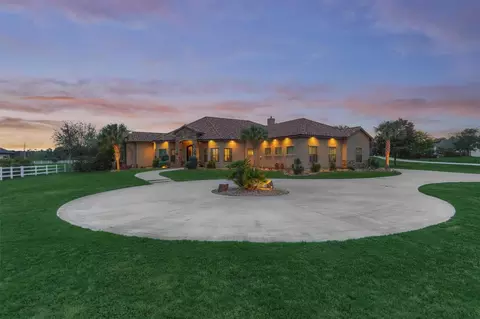 8794 Grand Lake Estates Dr, Montgomery, TX 77316