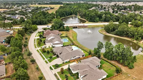 View/Area - 31424 Creekside Oaks Ln, Spring, TX 77386 photo 2 of 3