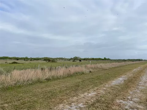 0 Harbor Dr, Hitchcock, TX 77563