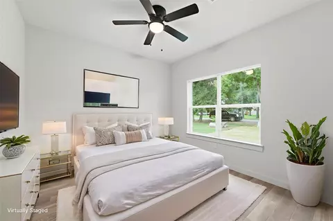 Bedroom - 16701 Ardmore St, Conroe, TX 77302 photo 3 of 9