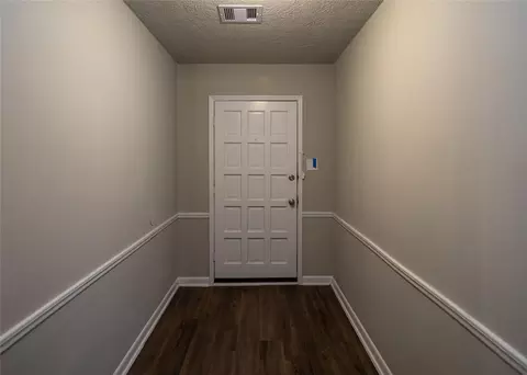Entry Way - 5810 Meadowview Rd, Beaumont, TX 77708 photo 1 of 1