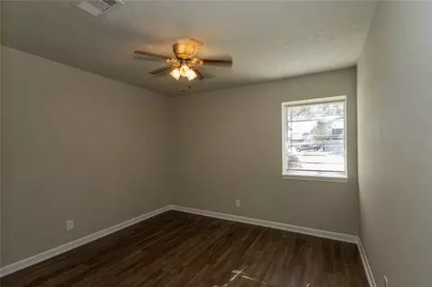 Bedroom - 5810 Meadowview Rd, Beaumont, TX 77708 photo 3 of 3