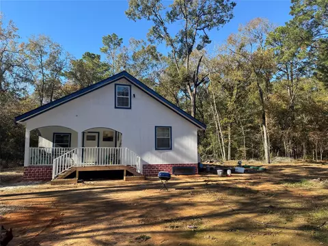 172 Moonbeam Ln, Livingston, TX 77351