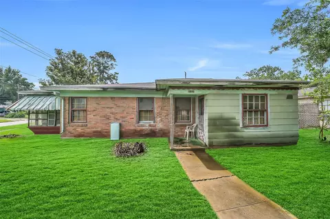 8101 Howard Dr, Houston, TX 77017