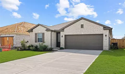 1730 Compass Rose Dr, Angleton, TX 77515 photo 1