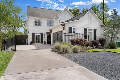930 W 43rd St, Houston, TX 77018