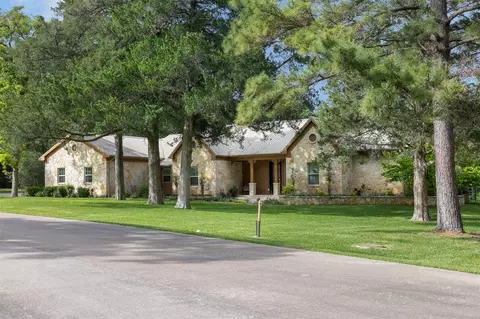 404 Saint Andrews Dr, New Ulm, TX 78950