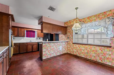 Kitchen - 9634 Dornoch Dr, Spring, TX 77379 photo 2 of 3