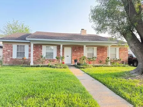 9419 Mcafee Dr, Houston, TX 77031