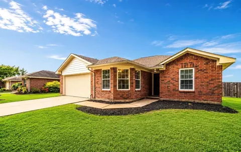 2124 Tower Bridge Rd, Pearland, TX 77581