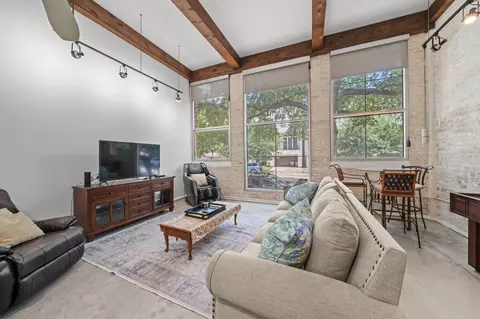 1312 Live Oak St #109, Houston, TX 77003