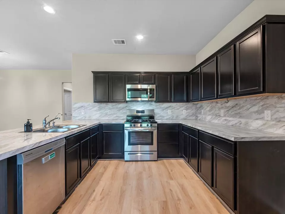 Kitchen - 20710 Azelea Field St, Katy, TX 77449 photo 1 of 4