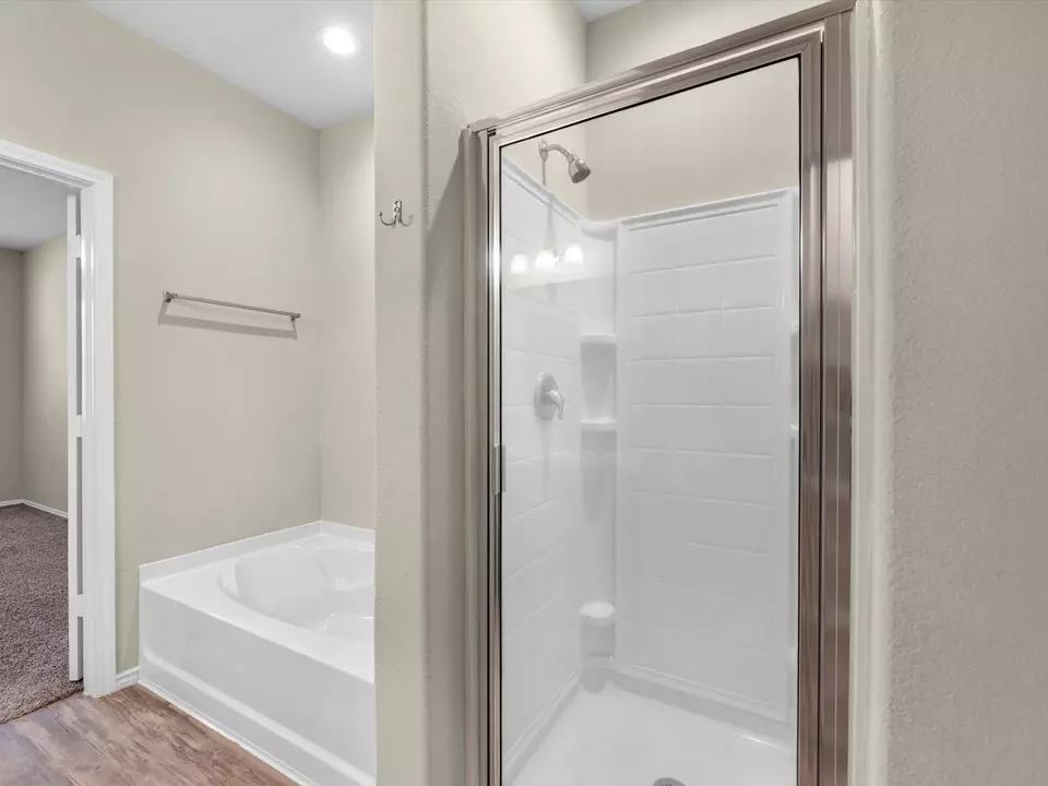 Bath - 20710 Azelea Field St, Katy, TX 77449 photo 3 of 4