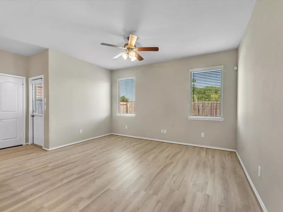 Living - 20710 Azelea Field St, Katy, TX 77449 photo 2 of 4