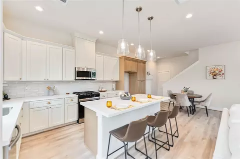11106 Bauman Rd, Houston, TX 77076