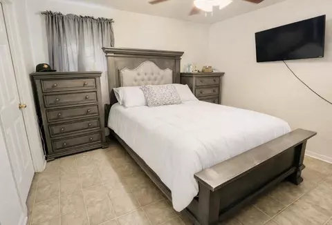708 E 6th St, Sweeny, TX 77480 photo 6