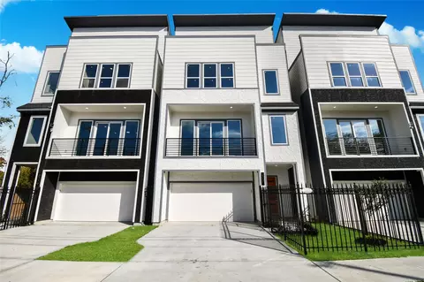 3231 Tuam St, Houston, TX 77004