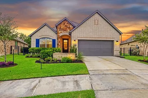 10947 Water Hyssop Ln, Cypress, TX 77433