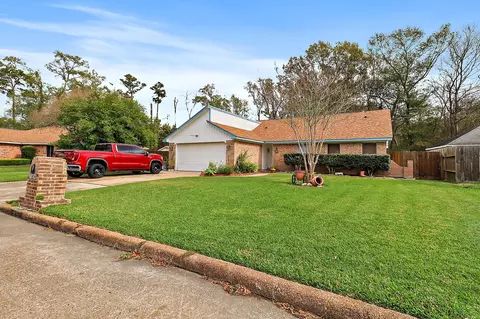 15814 Part Dr, Crosby, TX 77532
