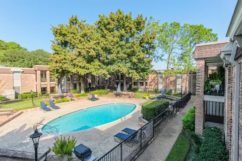 7575 Katy Fwy #143, Houston, TX 77024