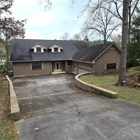 560 Lake Grove Dr, Coldspring, TX 77331