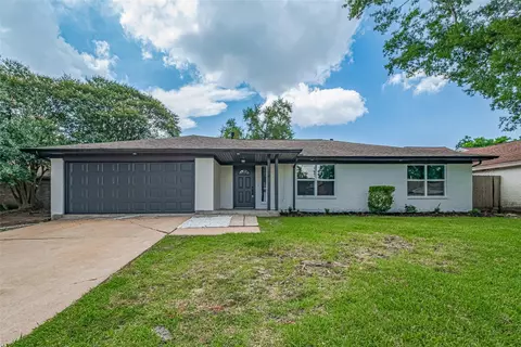 3407 Coachlight Ln, Baytown, TX 77521