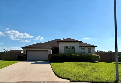 123 Carriage Ct, Magnolia, TX 77354