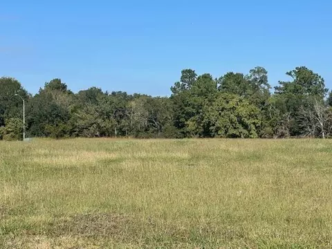 6045 Omar St, Beaumont, TX 77707
