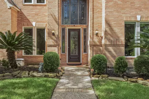 Exterior - 16111 Wimbledon Forest Dr, Spring, TX 77379 photo 3 of 7
