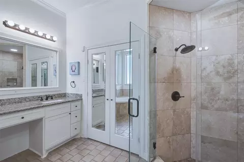 Bath - 16111 Wimbledon Forest Dr, Spring, TX 77379 photo 2 of 10