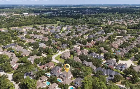 View/Area - 16111 Wimbledon Forest Dr, Spring, TX 77379 photo 6 of 10