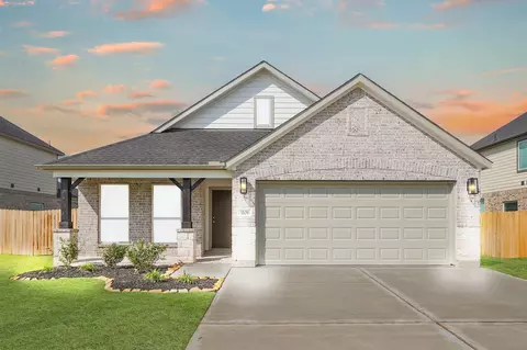 3102 Spitfire Dr, Rosenberg, TX 77471